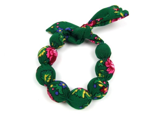 Zielona bransoletka korale drewniane obszywane materiałem