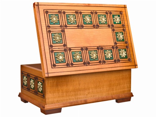 Skrzynka szkatułka drewniana z ćwiekami na klucz zdobiona 3 kolory 28x18x11 cm